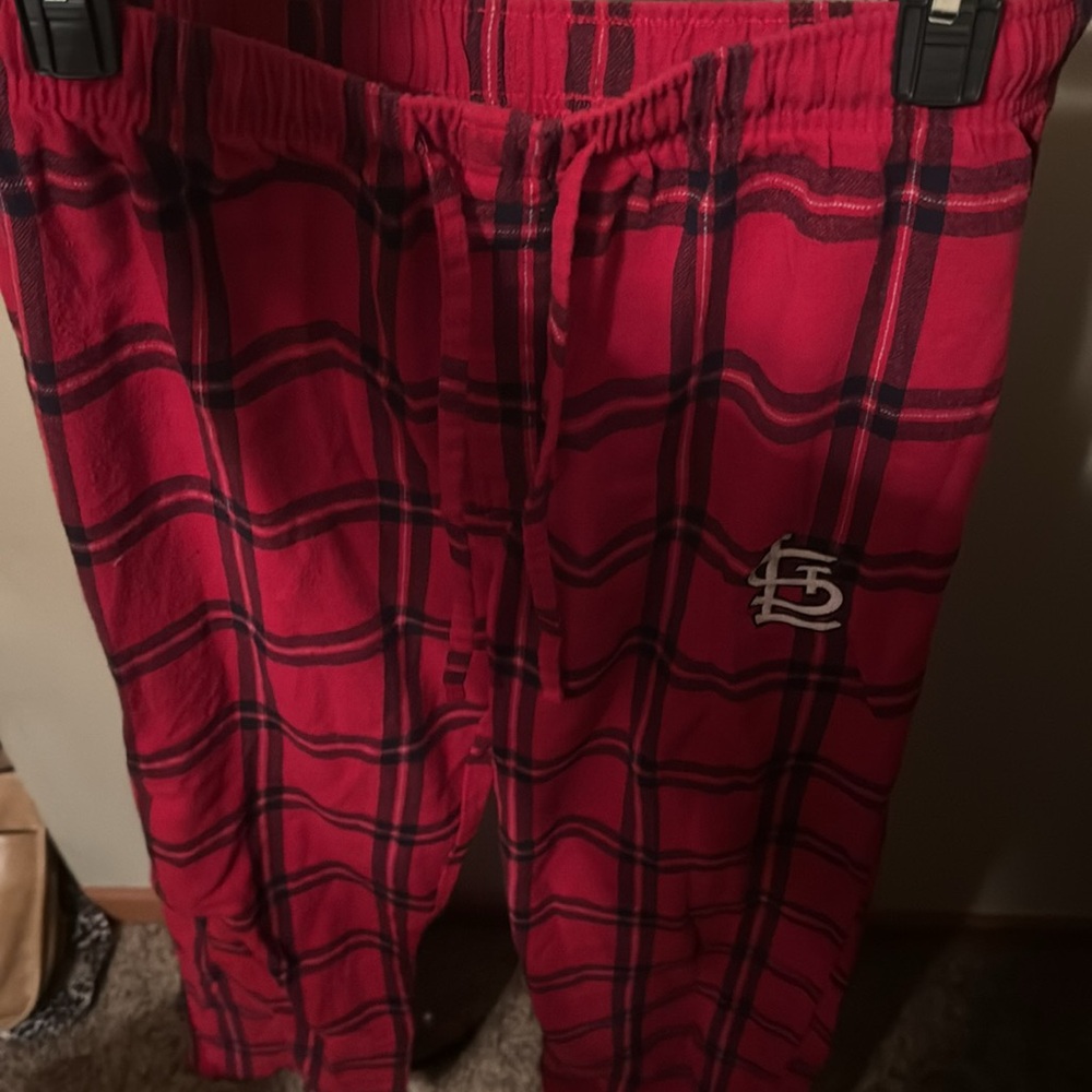 St Louis Cardinals Plaid pajama pants. Size Large. Sports affiliated.